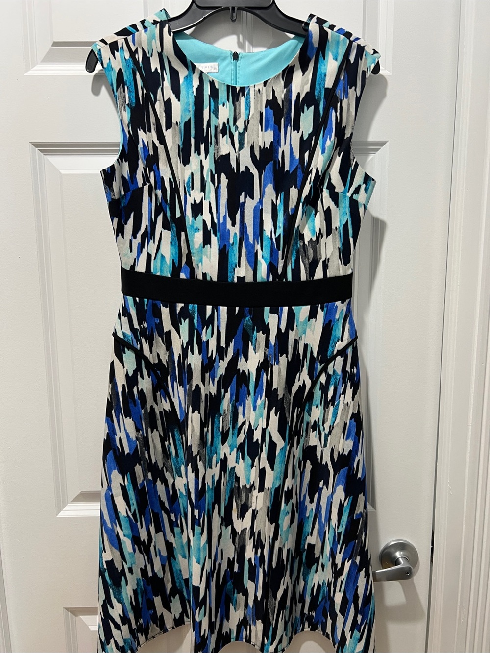 London Times Sleeveless Abstract Blue, Teal & Black Fit-and-Flare Midi Dress